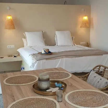 Boho Luxury In Kali Strata Sými